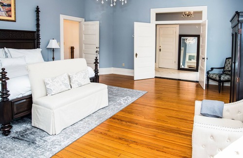 New Bern Cama Y Desayuno | The Jarvis at 220