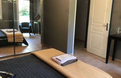 Arles Casa | The Jasmines - 8 pers. Swimming pool, calm and comfort