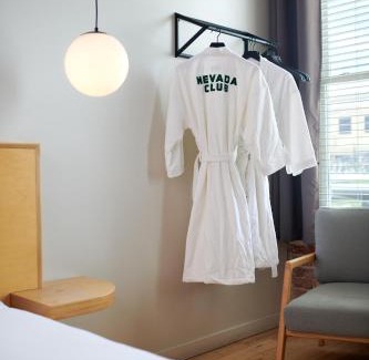 Downtown Reno Hotel | The Jesse Hotel & Bar