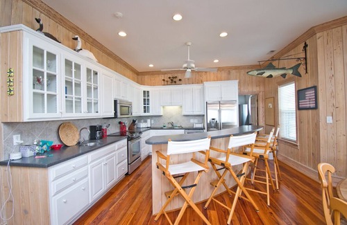 Emerald Isle Casa | The Jolly Fisherman, Oceanfront House in Emerald Isle, NC!