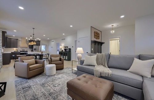 Ono Casa | The Jolly Rancher: Sleeps up to 6 guests, hot tub & patio, 5 mins to Hershey