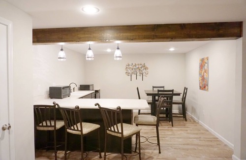 Innsbrook Casa | ¡El camino justo de los jueces! Hermosa casa de 4 dormitorios y 3 baños con capacidad para 13-15