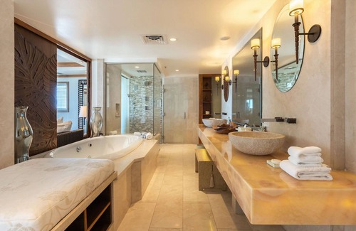 Waialae Iki Complejo | The Kahala Hotel & Resort