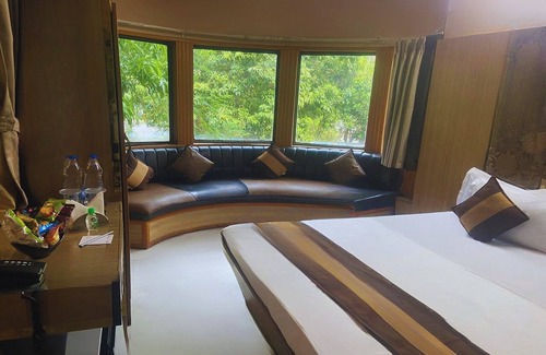 Salt Lake Hotel | The Kei Inn & Suites Hotel near Salt Lake