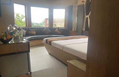 Salt Lake Hotel | The Kei Inn & Suites Hotel near Salt Lake