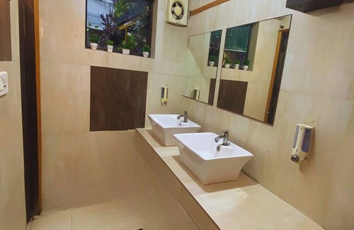 Salt Lake Hotel | The Kei Inn & Suites Hotel near Salt Lake