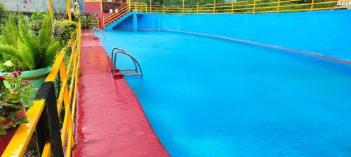 Bullawala Hotel | The Kempty Pool Retreat