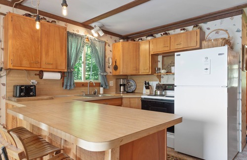 Rangeley Cabina | The Kennel Club - pet friendly, Beaver Mountain Lake