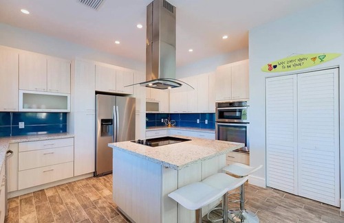 Key Largo Casa | The Key Largo Oasis - Beautiful Waterfront Home with 60' Dock & Pool