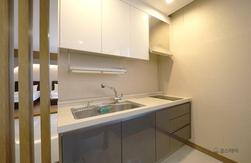 Yeonje-Gu Hotel | The King Hotel