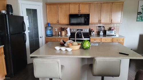 Southwest Calgary Casa | The King place, is a ROOM in a PRIVATE HOUSE, close to CTrain and Spruce Meadows Equestrian