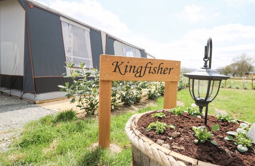 Llandrindod Wells Cabaña | The Kingfisher