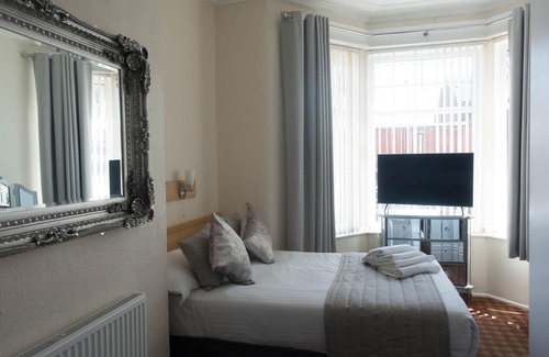 Blackpool Town Center Hotel | The Kings Cross Hotel