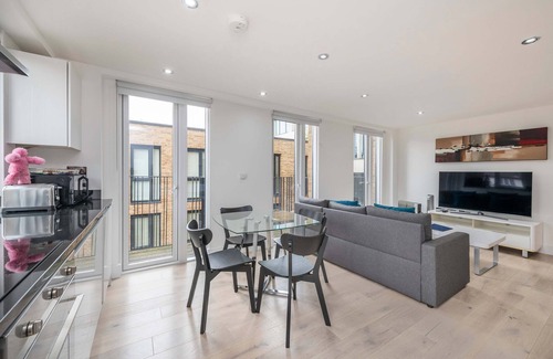 Euston Apartamento | The Kings Residence - St Pancras - by Frankie Says