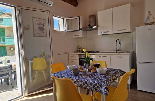Capaci Apartamento | The Knight Apartment