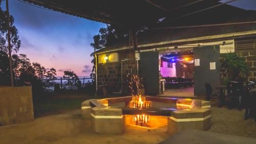 Hilton Casa | The Knoll Historic Guest Farm