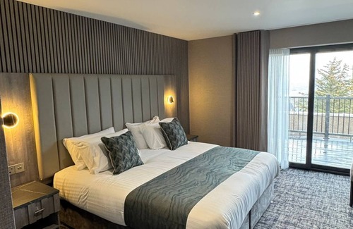 Macduff Hotel | The Knowes Hotel & Restaurant