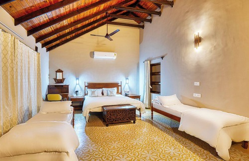 Bhuj Hotel | The Kutchh Courtyard Resort