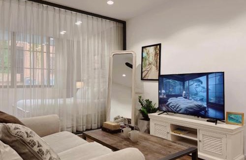 Phuong 6 Apartamento | The L'anmien Saigon District 3 by Tan Dinh Church