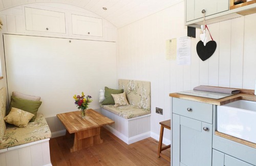 Upper Hulme Casa | The Laburnum Retreat, Leek