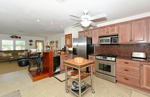 Anna Maria Casa | The Lady Fish 3 Bedroom Home by RedAwning