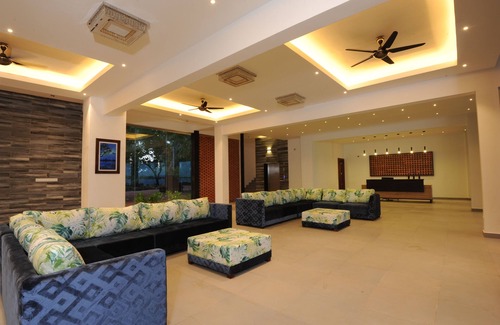 Anuradhapura Hotel | The Lake Forest Hotel