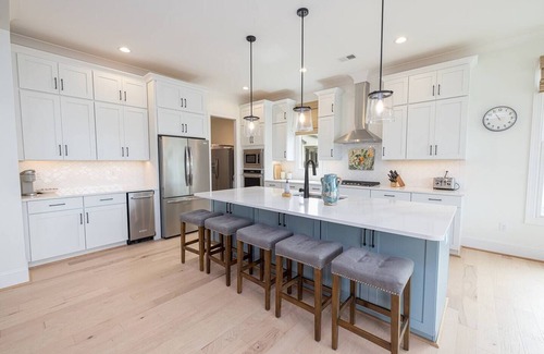 Seneca Casa | The Lake Haus on Keowee