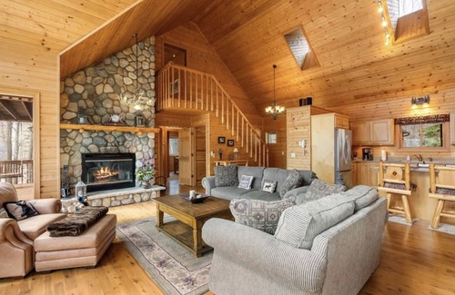 Cumberland Casa | The Lake Home on Beaver Dam Lake in Cumberland, Wisconsin