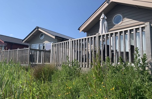 Filey Chalet De Esquí | The Lake House - a meadow lodge that sleeps 4 guests in 2 bedrooms