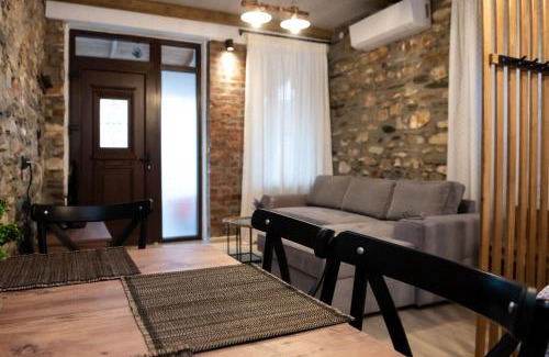 Kanalia Casa | The Lake House Angeliki
