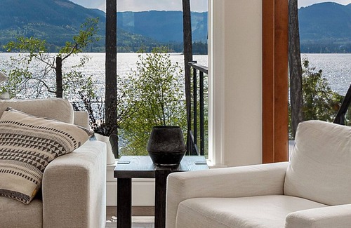 Youbou Casa | The Lake House