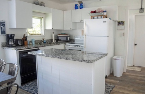 Highland Cabaña | The Lake Loft at Redwater
