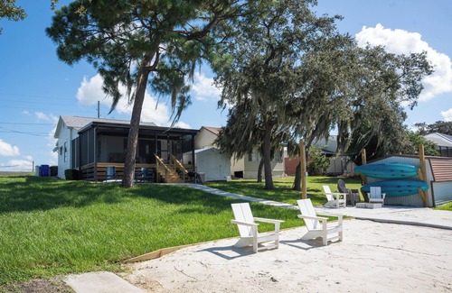 Highland Cabaña | The Lake Loft at Redwater