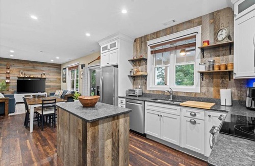 Fair Play Casa | The Lake Place