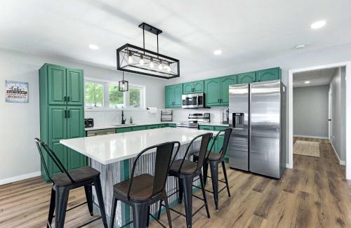 Camdenton Casa | The Lake Shack - Waterfront Life