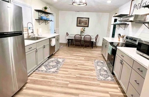 Pine Mountain Valley Casa | The Lakefront Deckhouse- perfect place for relaxing with nature and family