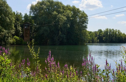 Lechlade Apartamento | The Lakes by YOO, Hawthorn Lakeside Apartment - free access into onsite Spa
