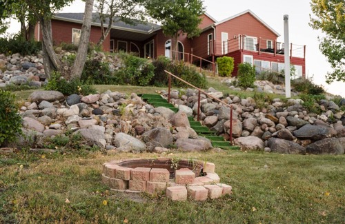 Aberdeen Casa | The Lakeside Retreat