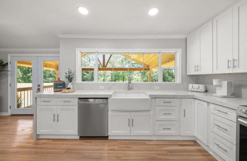 Macon Casa | The Lakeview