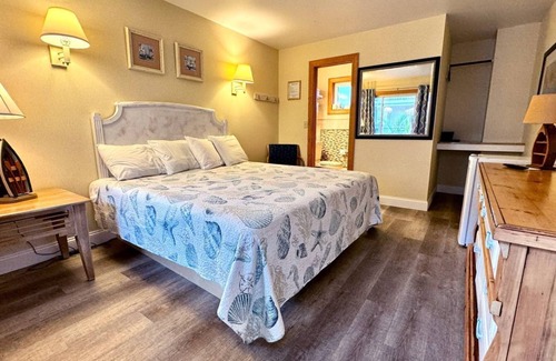 Lavallette Hotel | The Lamplight Inn
