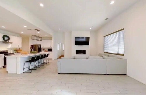 Lancaster Casa | The Lancaster Gem!
