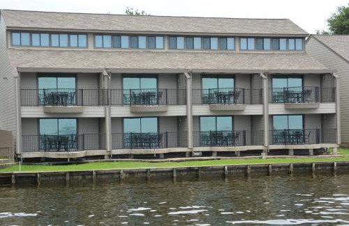 Seven Coves Complejo | The Landing at Seven Coves