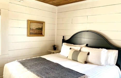 La Grande Casa | The Landing Hotel and Dining