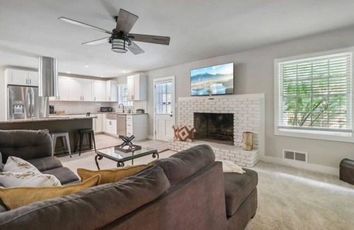 East Point Casa | The Landing Spot Near Atlanta Airport