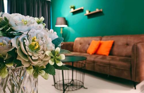 Seri Tanjung Pinang Apartamento | The Landmark by Katana 3BR to 4BR Luxury Seaview Landmark Homestay at Gurney 15-16pax 无敌海景套房
