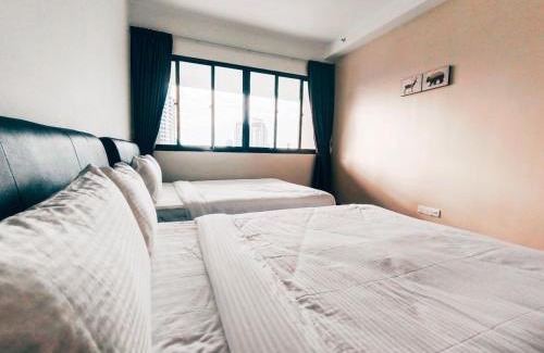 Seri Tanjung Pinang Apartamento | The Landmark by Katana 3BR to 4BR Luxury Seaview Landmark Homestay at Gurney 15-16pax 无敌海景套房