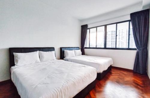 Seri Tanjung Pinang Apartamento | The Landmark by Katana 3BR to 4BR Luxury Seaview Landmark Homestay at Gurney 15-16pax 无敌海景套房