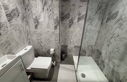 West Cliff Casa | The Lansbury - Whitby