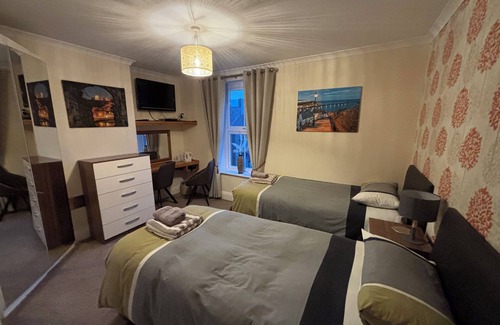West Cliff Casa | The Lansbury - Whitby
