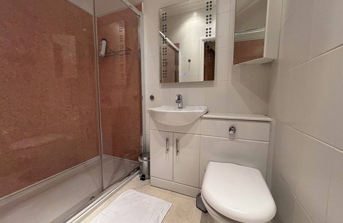 West Cliff Casa | The Lansbury - Whitby